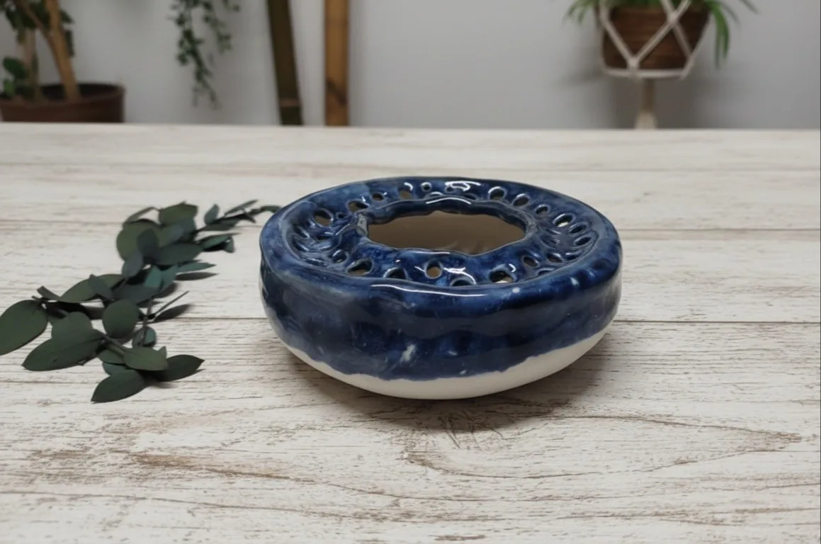 Картина «Керамическая ваза - роузболл, кензан» — Светлана Бусе, Керамика, аукцион Artstore