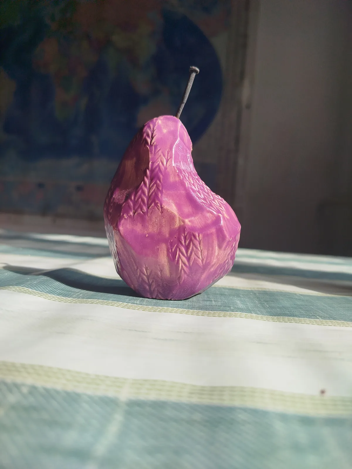 Груша фиолетовая