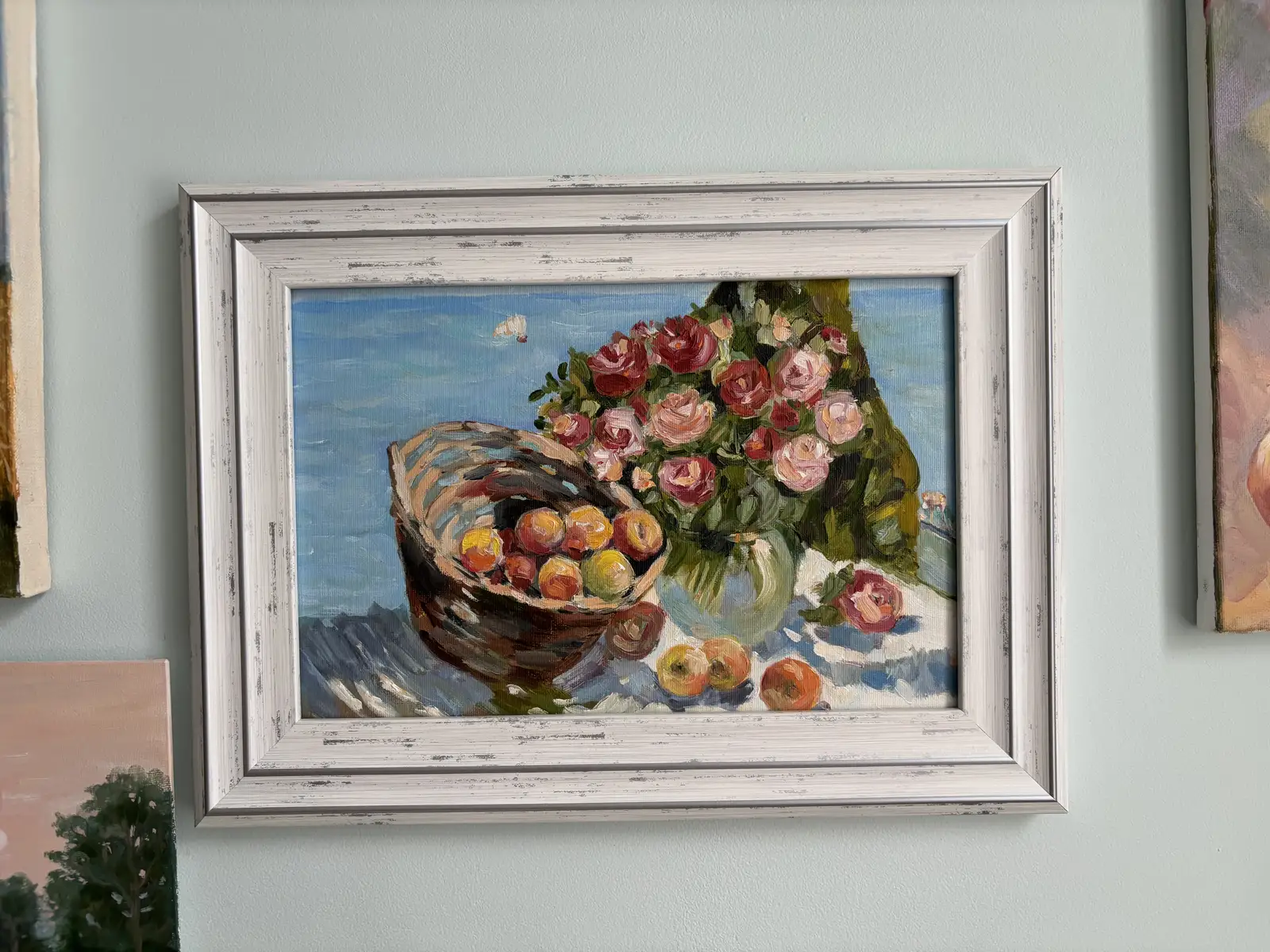 Яблоки в корзине